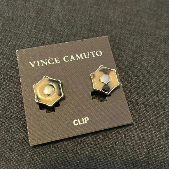 Vince Camuto Clip on earrings - Picture 1 of 2